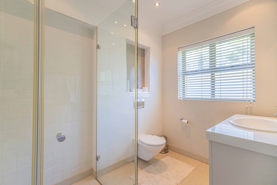 4 Bedroom Property for Sale in Fresnaye Western Cape